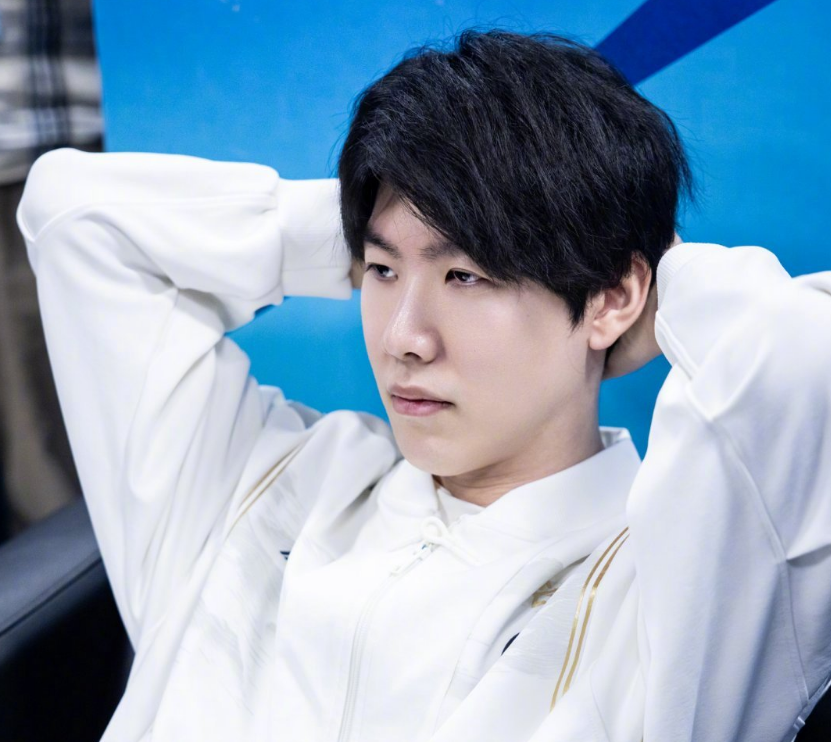 Imperial , Spirit , Mouz , 和 G2 在 StarLadder 布达佩斯 Major 2025 第三阶段开始时取得胜利