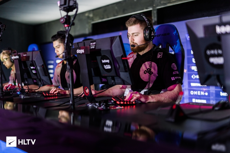 LPL今日首发：Rookie首秀搭档Karsa