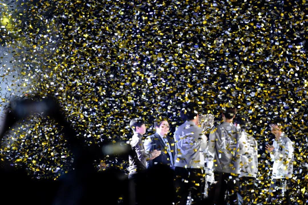 C9官推告别Perkz：你一直都是赛场上最亮眼的人